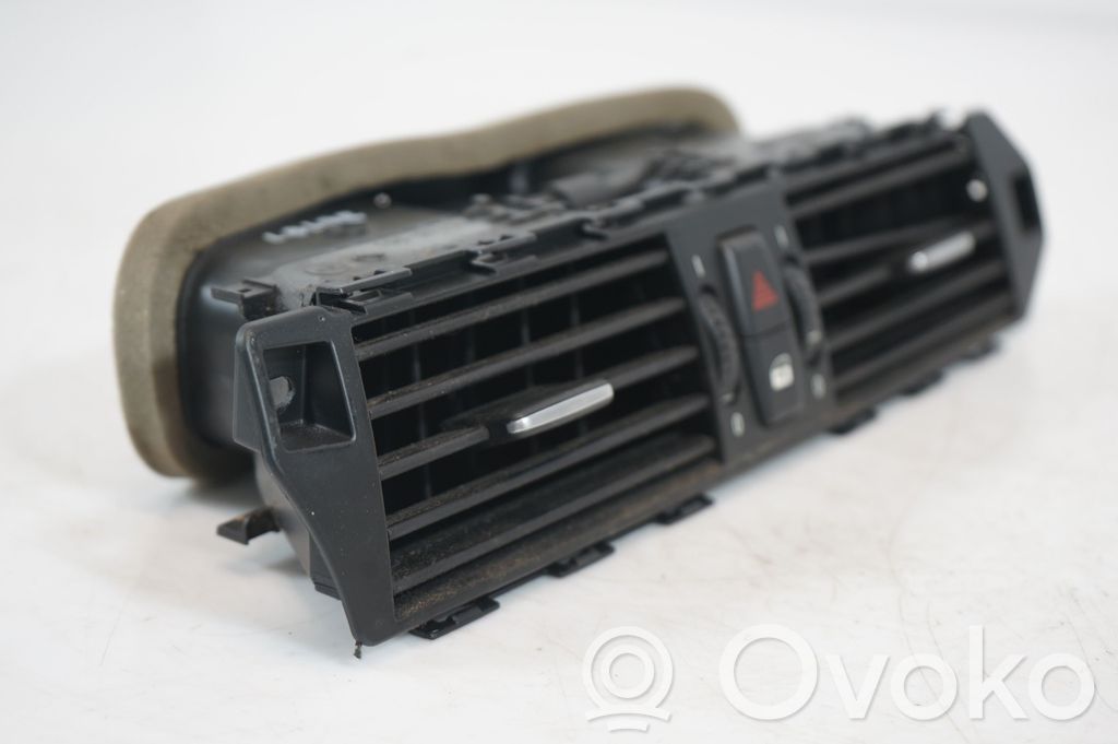 Dash center air vent grill (8)