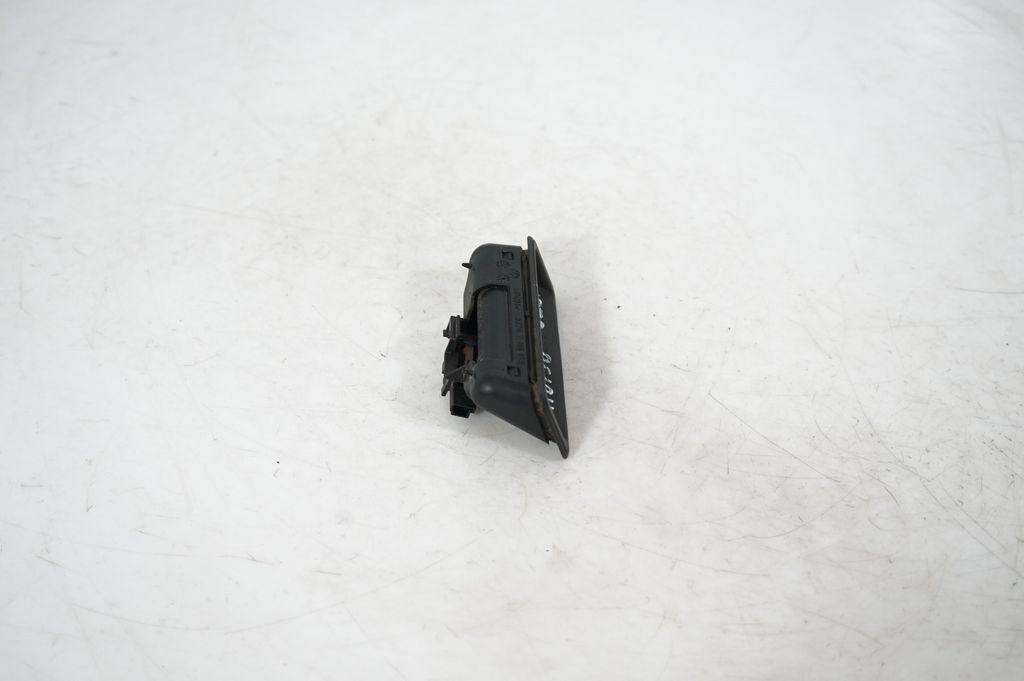 Tailgate/trunk/boot exterior handle (4)