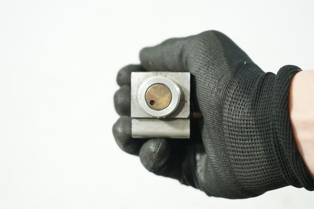 Air conditioning (A/C) expansion valve (6)