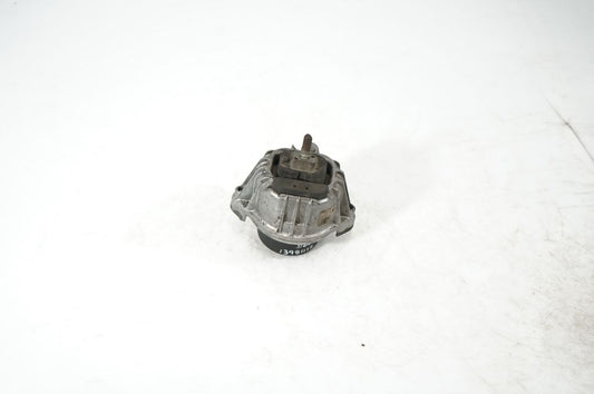 Engine mount bracket