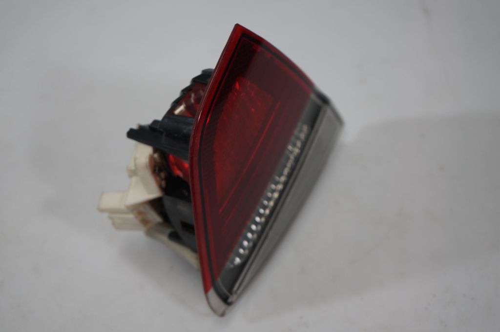 Rear/tail lights (8)