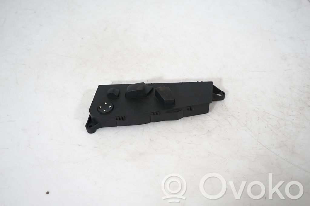 Seat control switch (5)