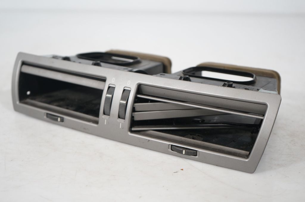 Dash center air vent grill (6)