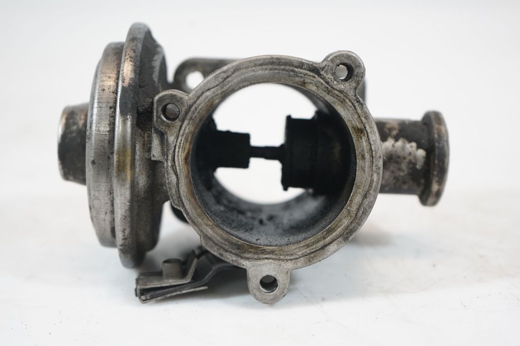 EGR valve (9)