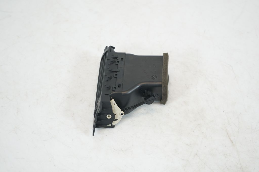 Dashboard side air vent grill/cover trim (2)