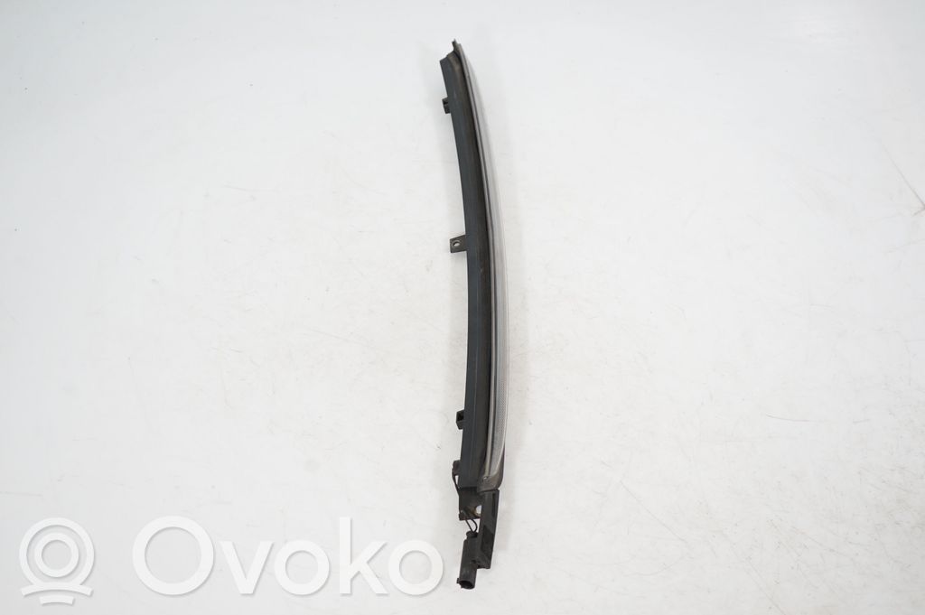 Third/center stoplight (4)