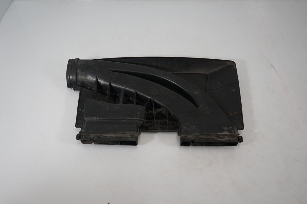 Air intake duct part (5)