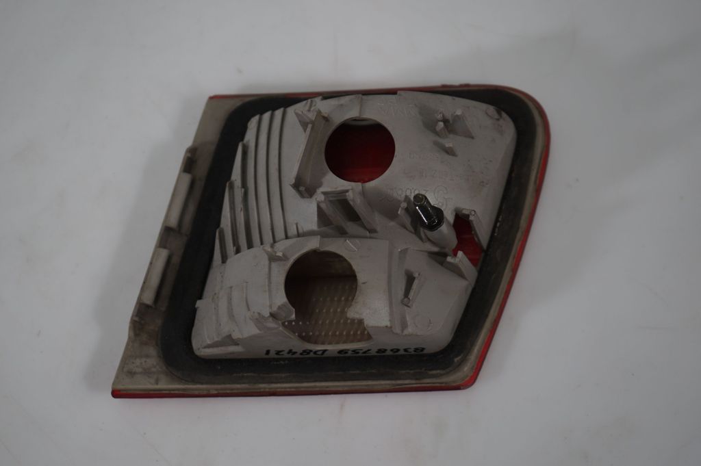 Tailgate rear/tail lights (7)