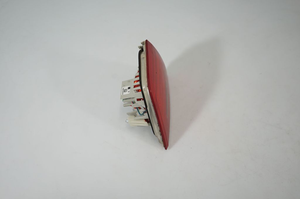 Tailgate rear/tail lights (4)