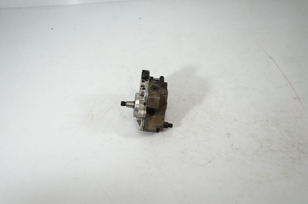 Fuel injection high pressure pump (2)