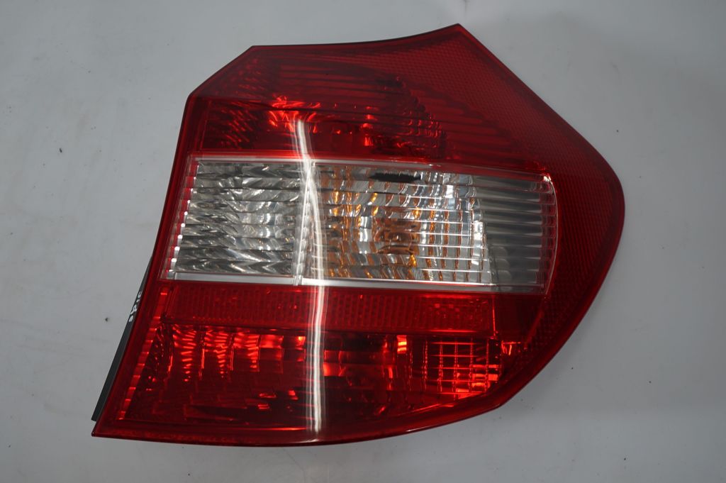 Rear/tail lights (6)