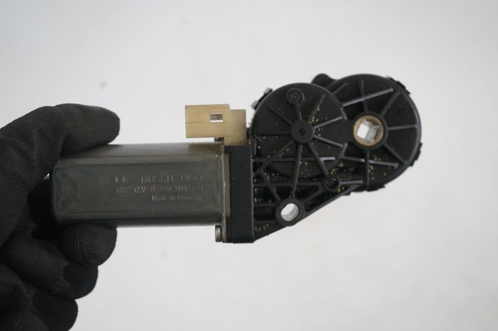 Seat adjustment motor (6)