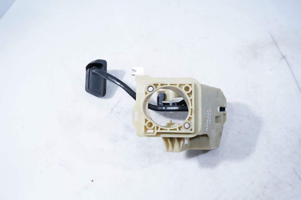 Brake pedal (6)