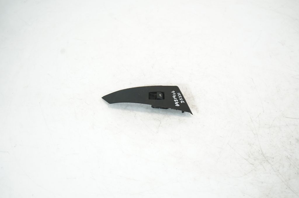 Electric window control switch (4)