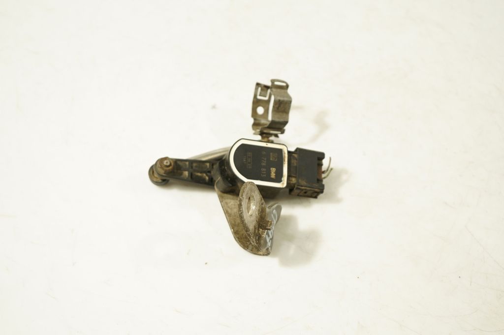 Headlight/headlamp level sensor (2)