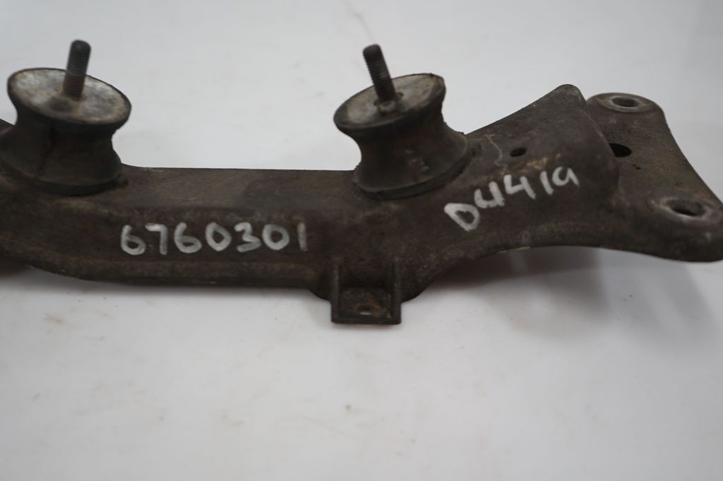 Gearbox mounting bracket (7)