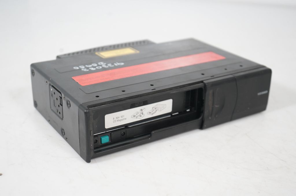 CD/DVD changer (7)