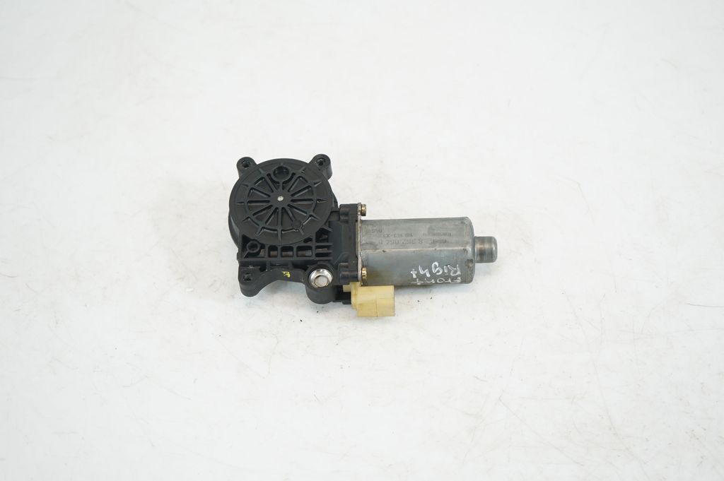 Front door window regulator motor (5)