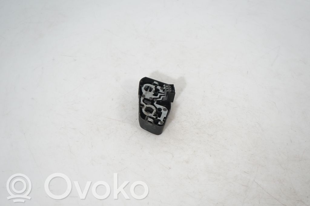 Tailgate rear/tail lights (4)