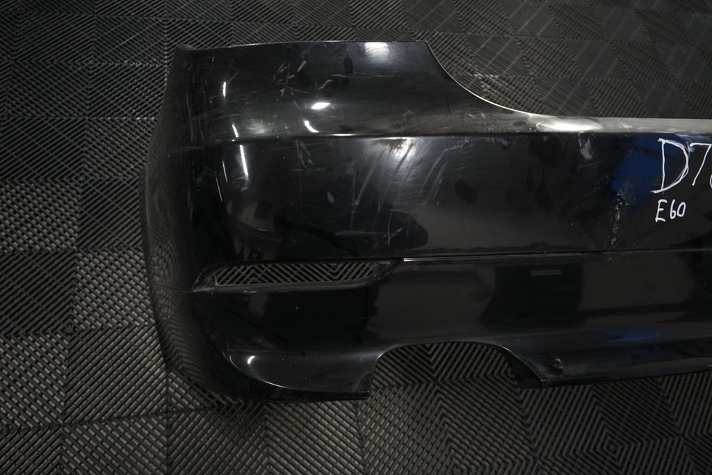 Rear bumper (6)