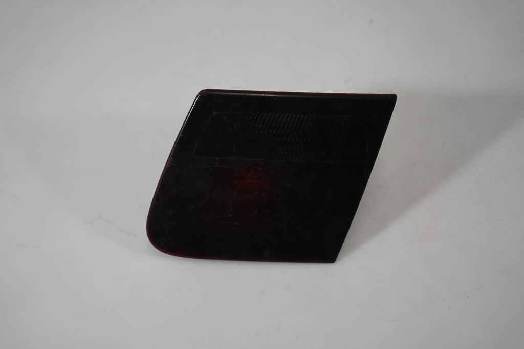 Tailgate rear/tail lights