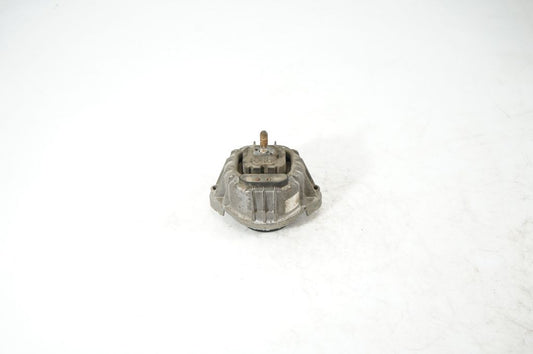 Engine mount bracket