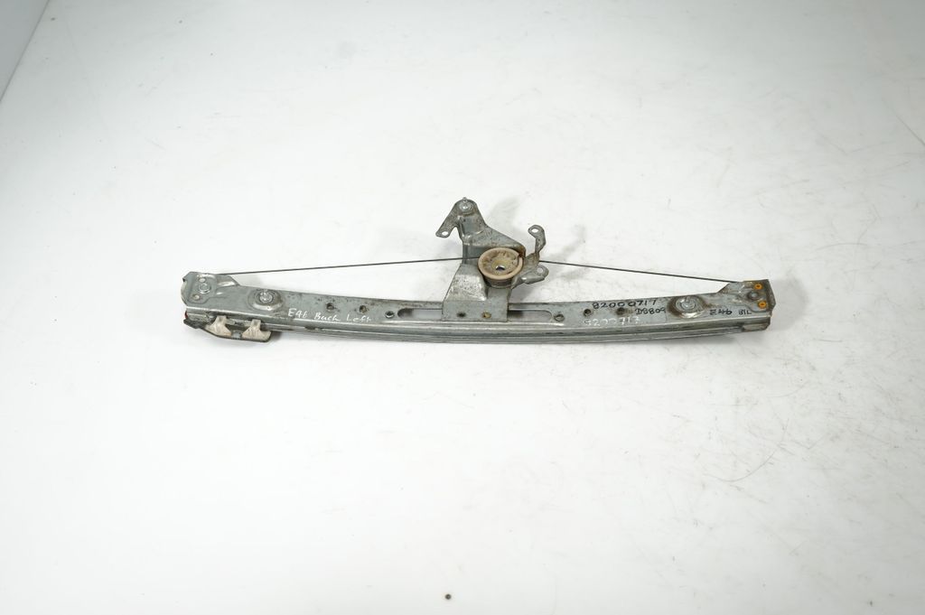 Rear door window regulator with motor