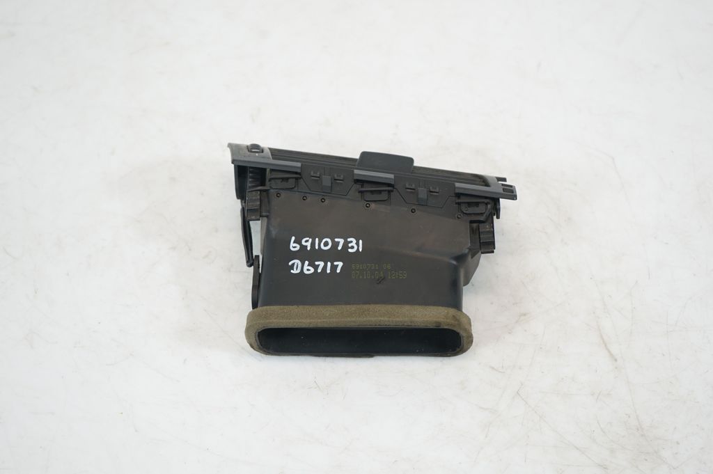 Dashboard side air vent grill/cover trim (3)