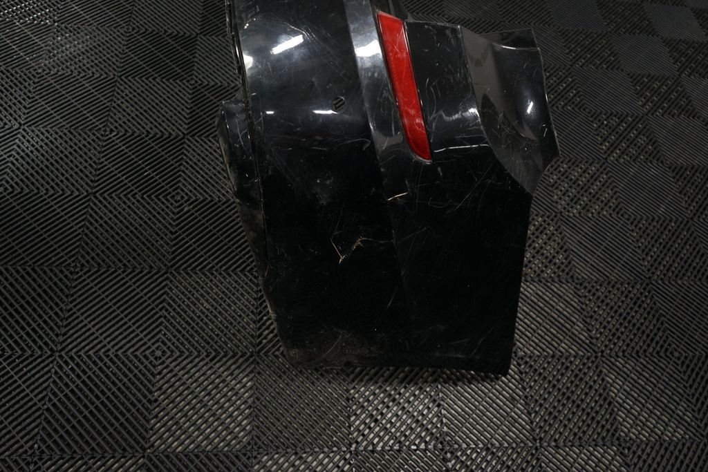Rear bumper (4)