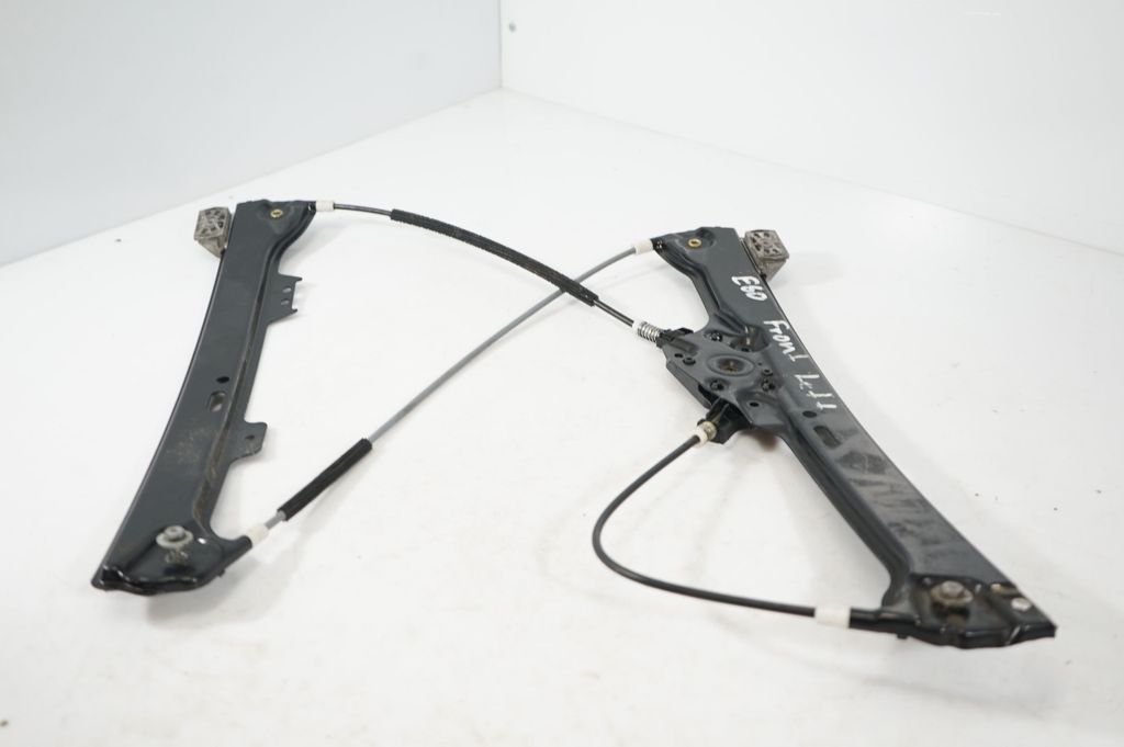 Front door window regulator with motor (6)