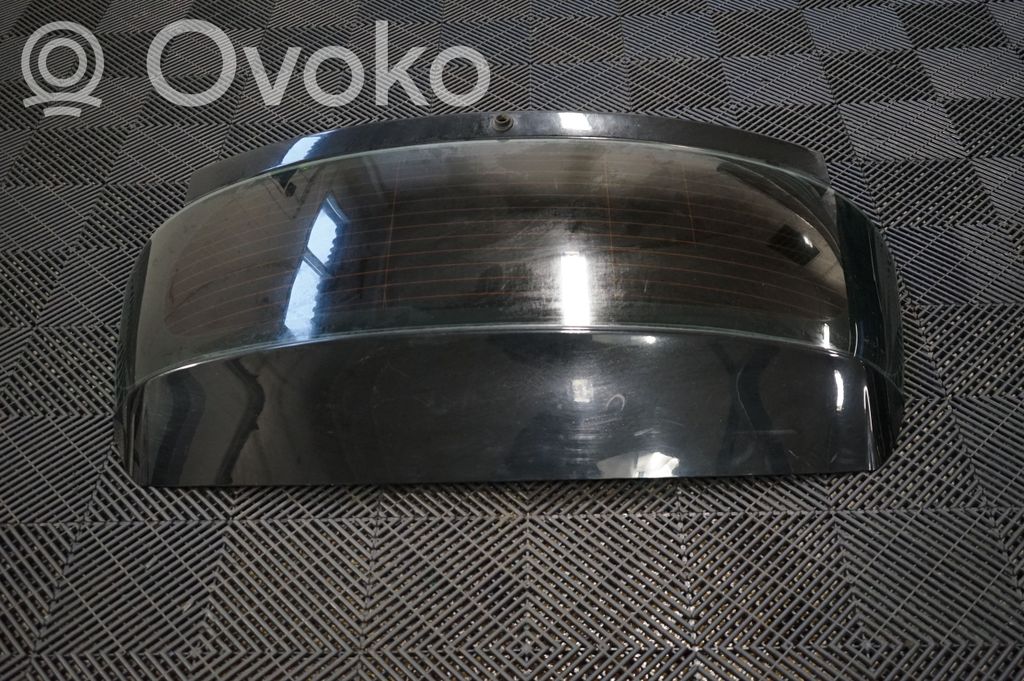 Tailgate/trunk/boot lid (3)