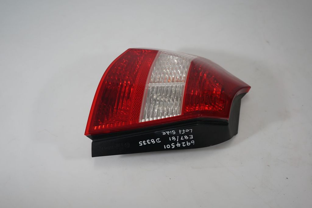 Rear/tail lights (2)