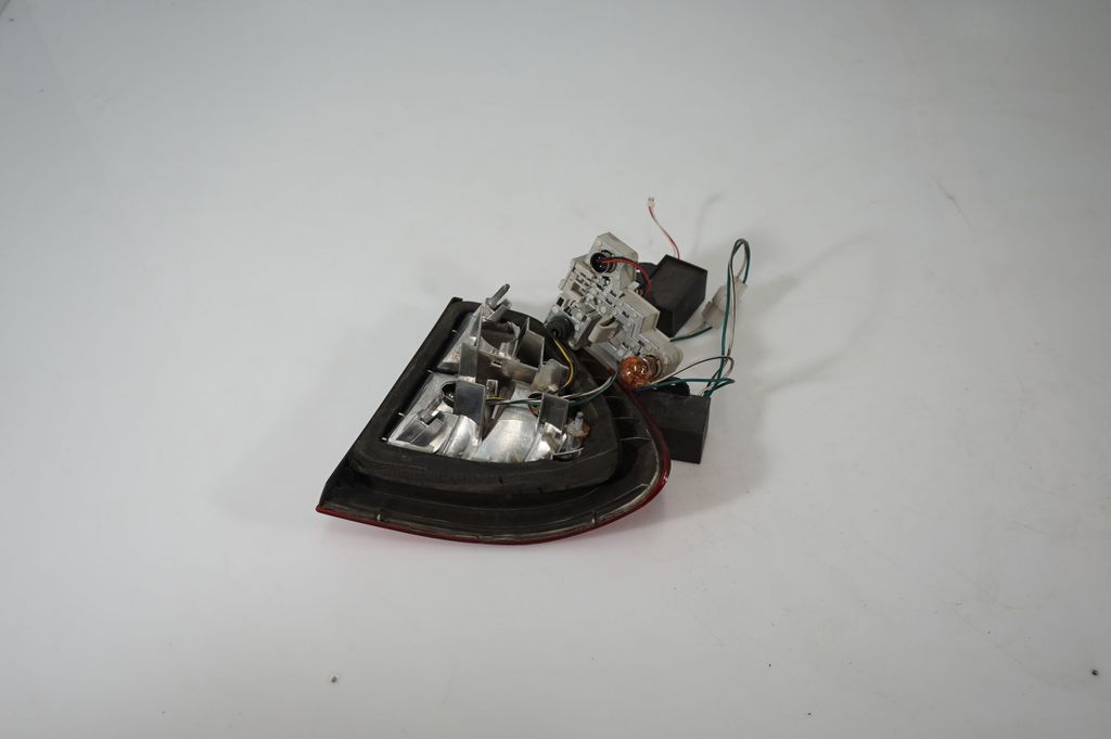 Rear/tail lights (5)