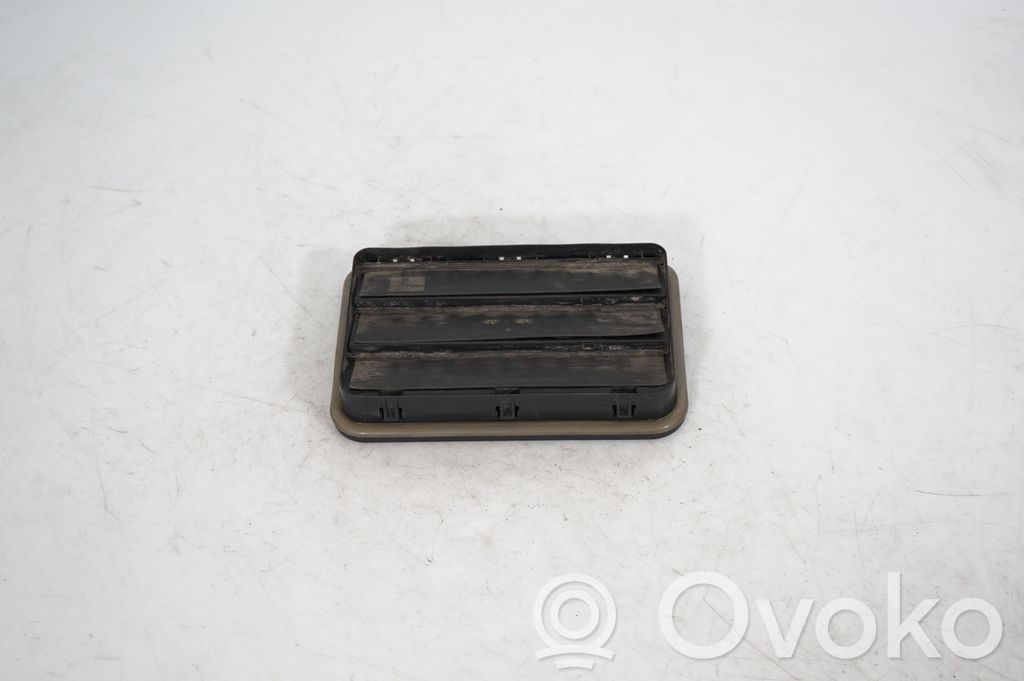 Quarter panel pressure vent (5)