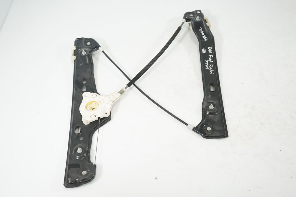 Front door window regulator with motor (2)