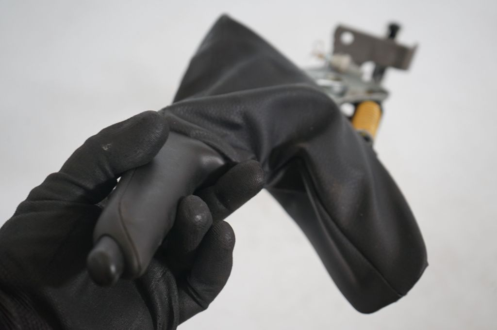 Handbrake/parking brake lever assembly (6)