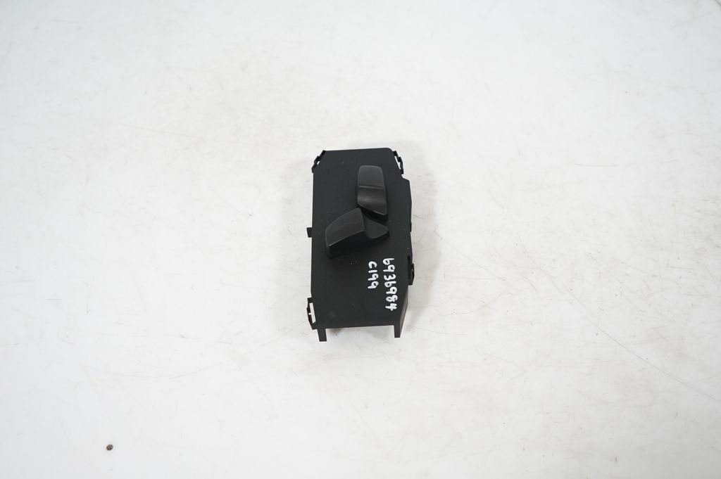 Seat control switch (2)