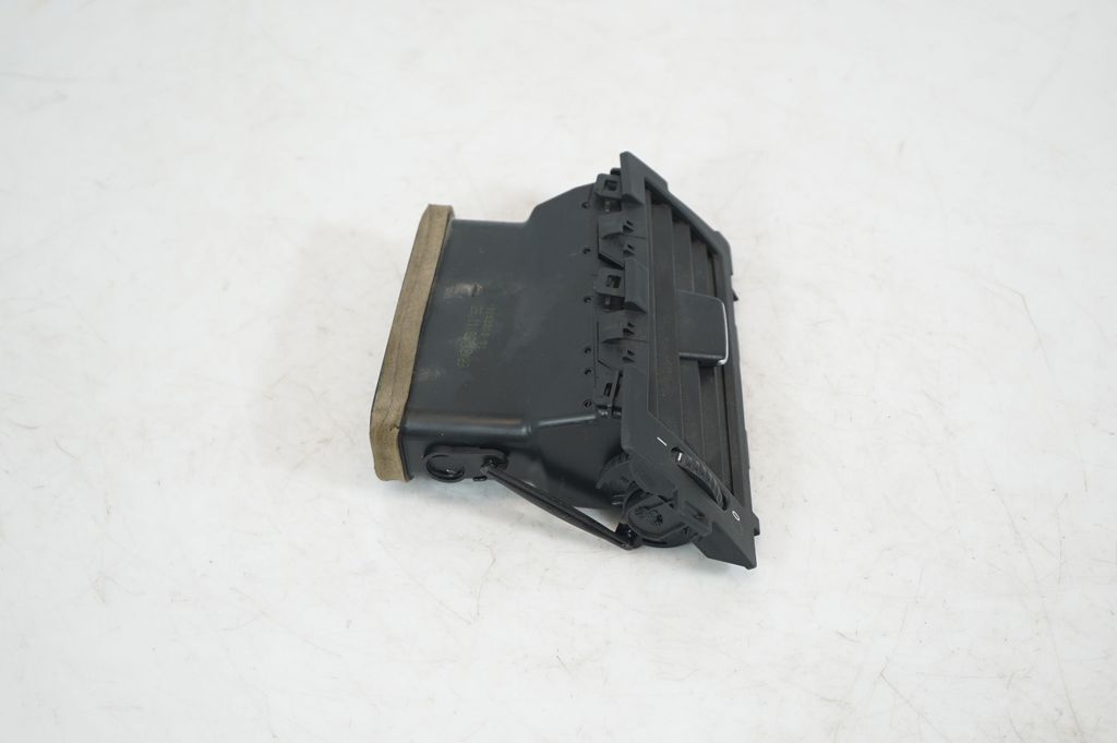 Dashboard side air vent grill/cover trim (4)