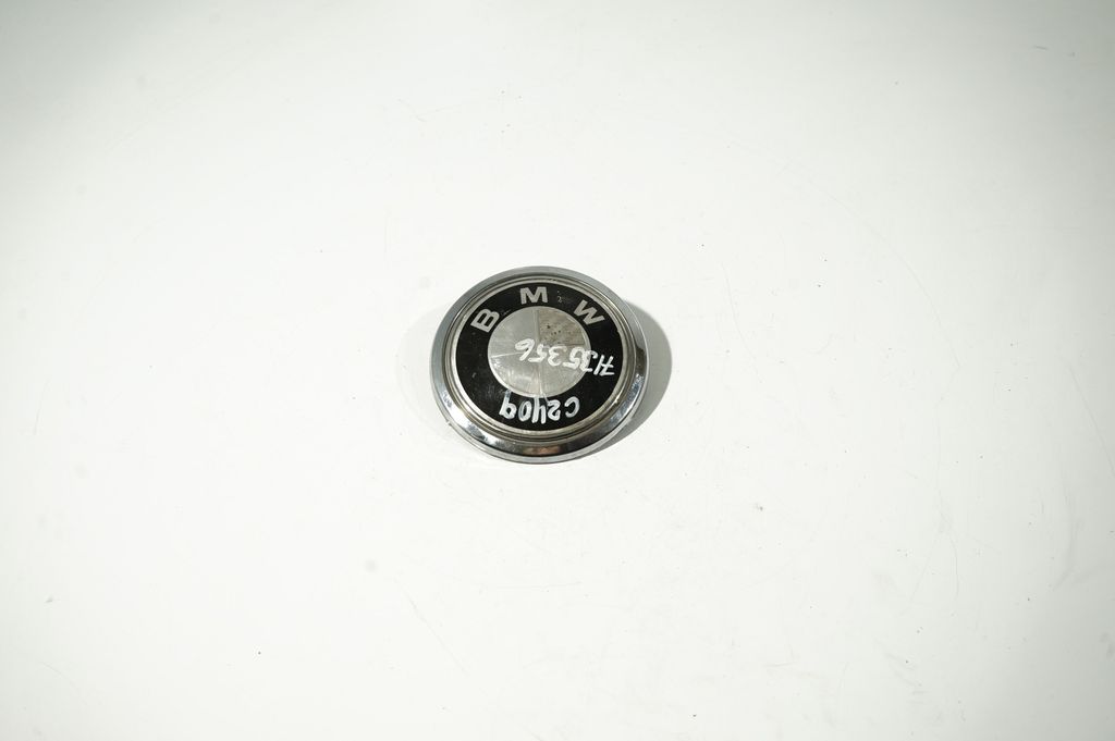 Manufacturers badge/model letters