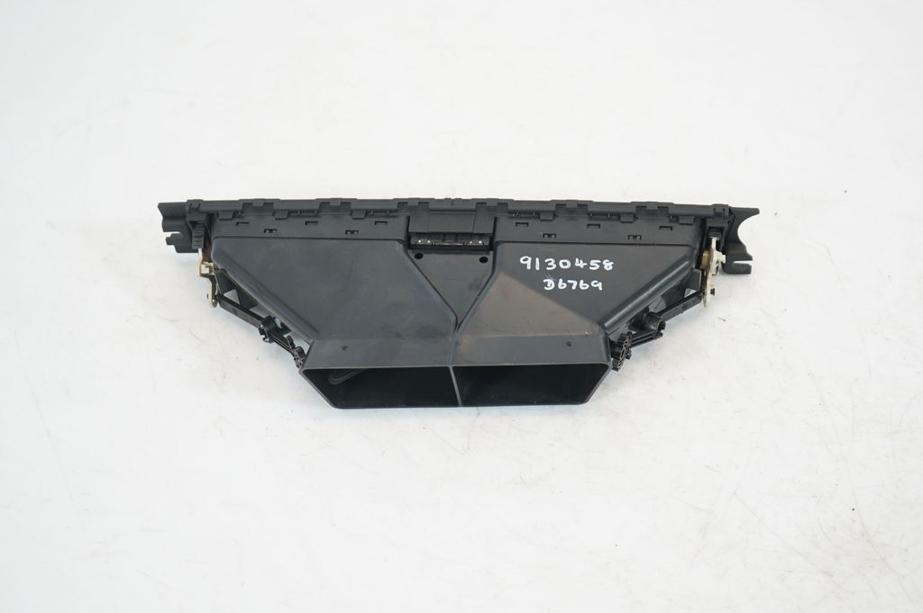 Dash center air vent grill (3)