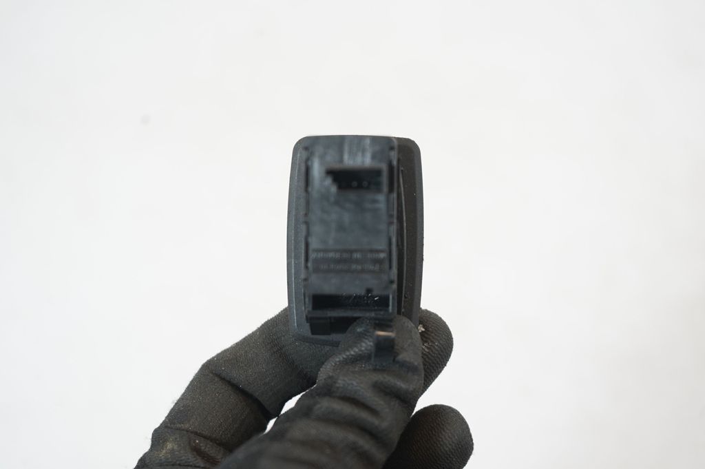 Electric window control switch (6)