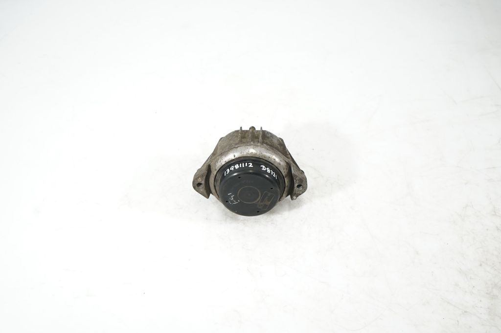 Engine mount bracket (3)