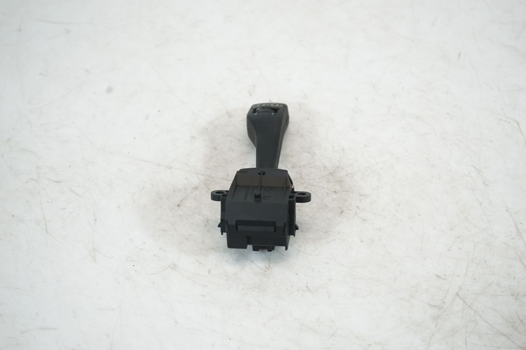 Wiper control stalk (4)