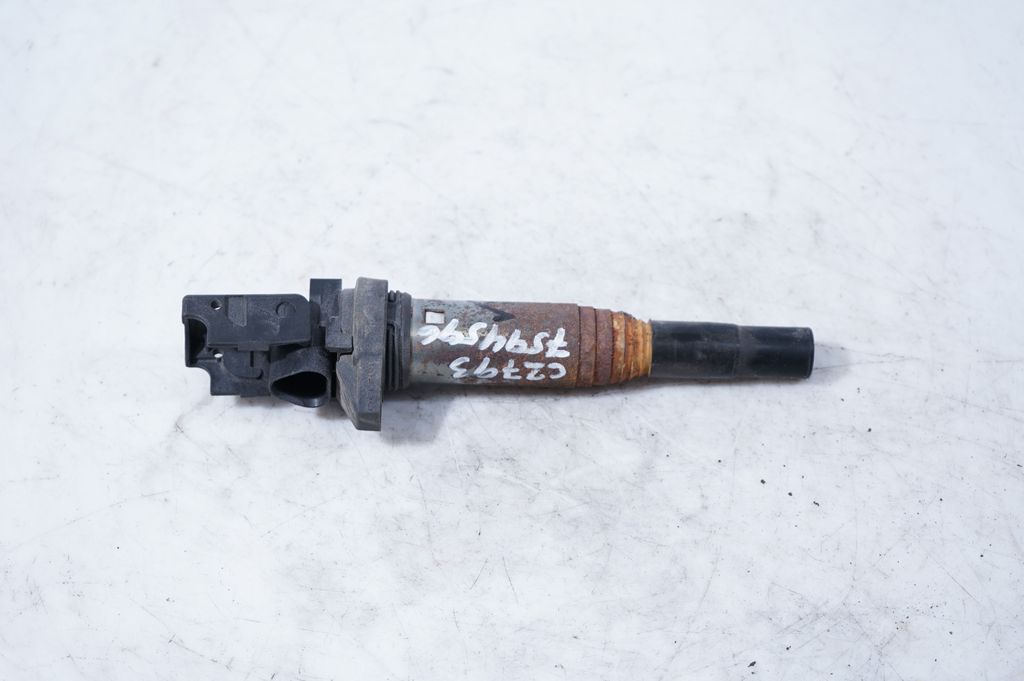High voltage ignition coil