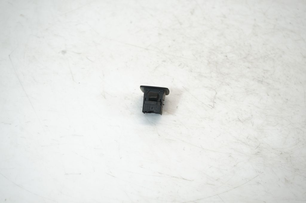 Electric window control switch (3)