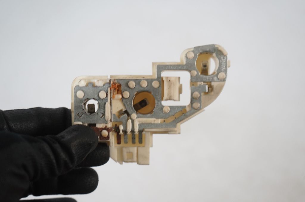 Rear/tail lights (6)