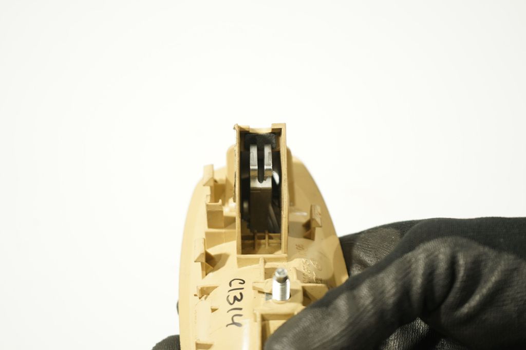 Front door interior handle (7)