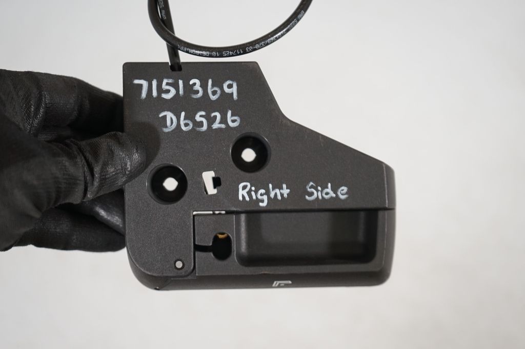 Seat back rest control lever/handle (7)