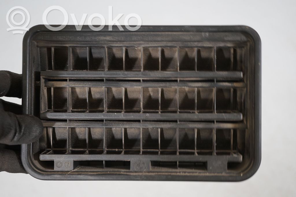 Quarter panel pressure vent (7)