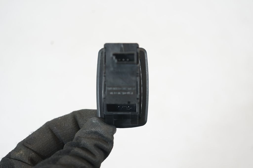 Electric window control switch (6)